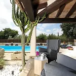 Villa Encinas