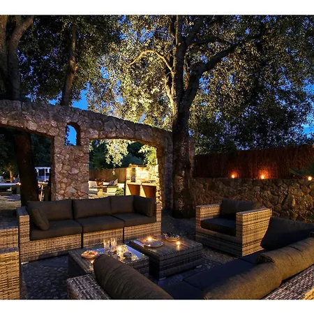 Encinas וילה פורט דה פולנסה