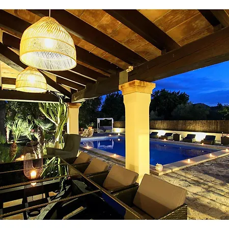 Villa Encinas